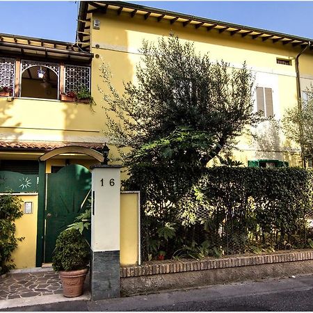 チャンピーノ B＆B　デッリ　アミーチ Bed & Breakfast エクステリア 写真
