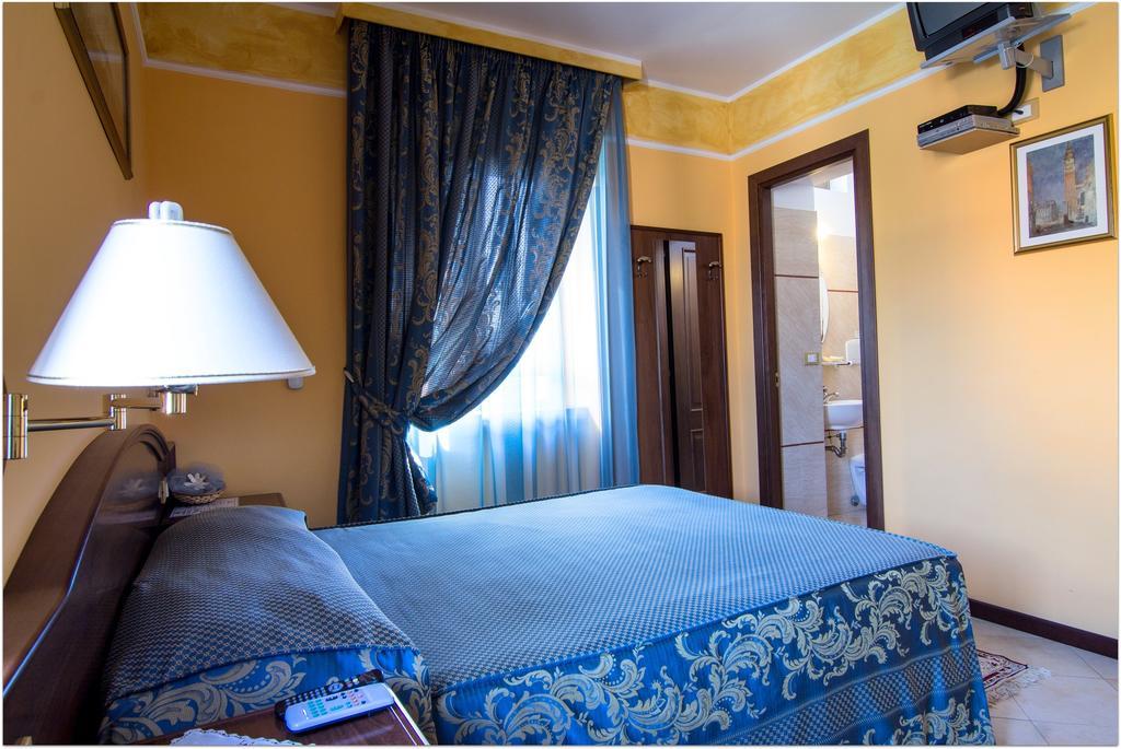 チャンピーノ B＆B　デッリ　アミーチ Bed & Breakfast 部屋 写真